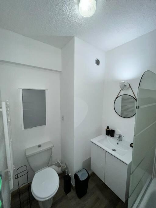 Appartement Moderne & Chaleureux Greoux-les-Bains Bagian luar foto